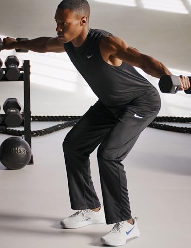 Nike Men's Mc Trainer 3 Sneaker