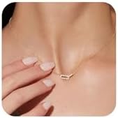 Freekiss Gold Pendant Necklace for Women Dainty Diamond Necklaces for Women Simple 14K Gold Plated Paperclip Choker Necklaces Cute Minimalist Open Oval Necklaces Gold Jewelry for Women Gifts