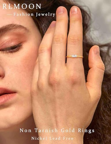 RLMOON Gold Birthstone Rings For Women Non Tarnish Gold Stackable Rings Dainty 14K Gold/Silver Plated Baguette CZ Emerald Green Ring Personalized Jewelry Gift For Birthday Size 4-10