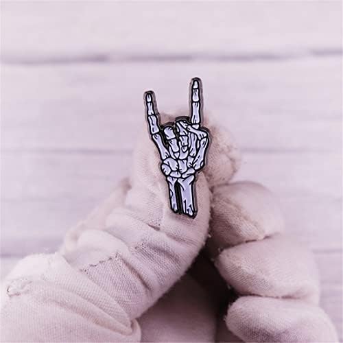 Rock Skull Enamel Pin Skull's Hand Brooch Lapel Pin Metal Enamel Horror Brooch Pin Halloween Accessory For Backpack Clothes Hat Decoration Badges For Women Men Girls Kids Gift Halloween
