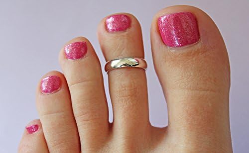 TOE RINGS & THINGS Bold Gold Adjustable Comfort Fit Toe Ring Smooth Wide Band 14k Gold Filled Toe Rings For Women Or Men