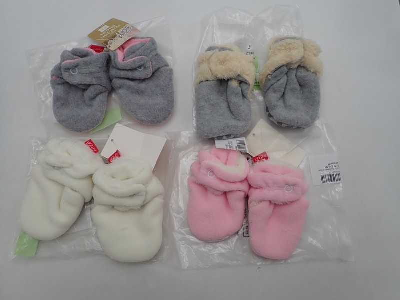 4 Pair Of Infant Babies Fleece Non Slip Booties 0-6 Months