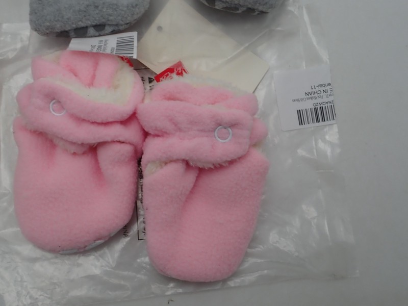 4 Pair Of Infant Babies Fleece Non Slip Booties 0-6 Months