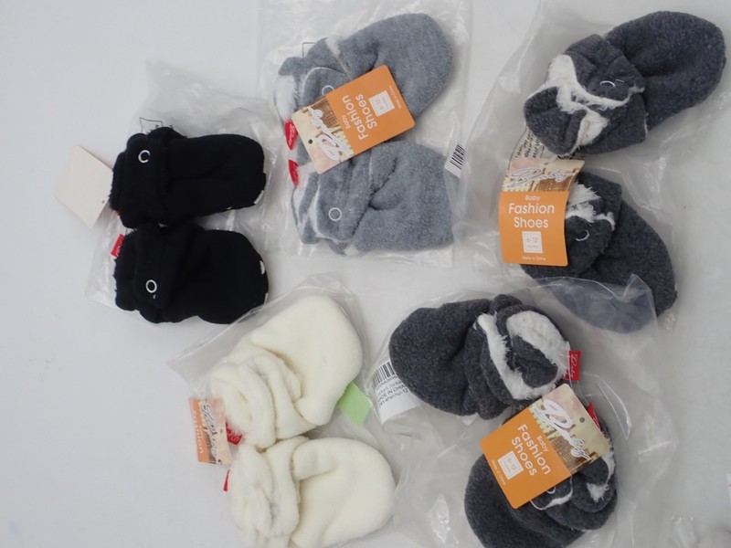 5 Pair Of Infant Babies Fleece Non Slip Booties 6-12 Months