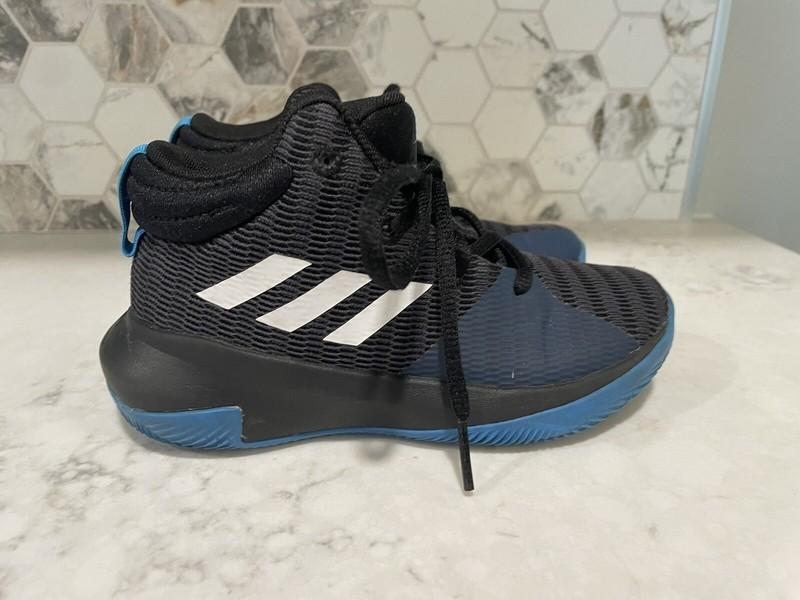 Adidas Boys’ Ortholite Basketball Shoes Sneakers Black Blue Size 12 Youth