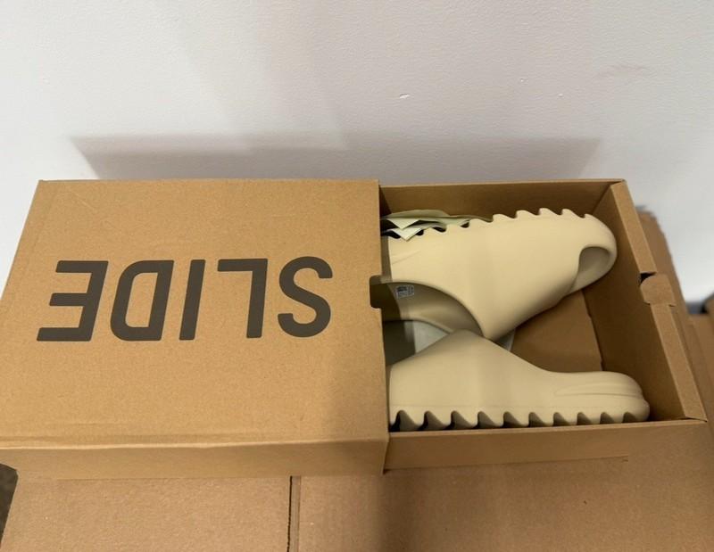 Adidas Yeezy Slide Bone (FZ5897) Multiple Sizes (100% AUTHENTIC WITH TAGS)