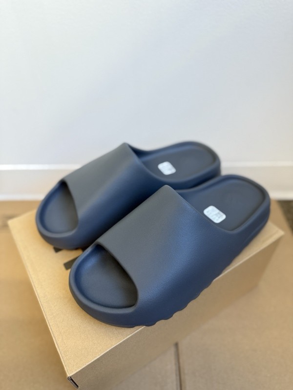 Adidas Yeezy Slide Slate Grey Size 11 – 100% Authentic W/ Receipt ID2350 New