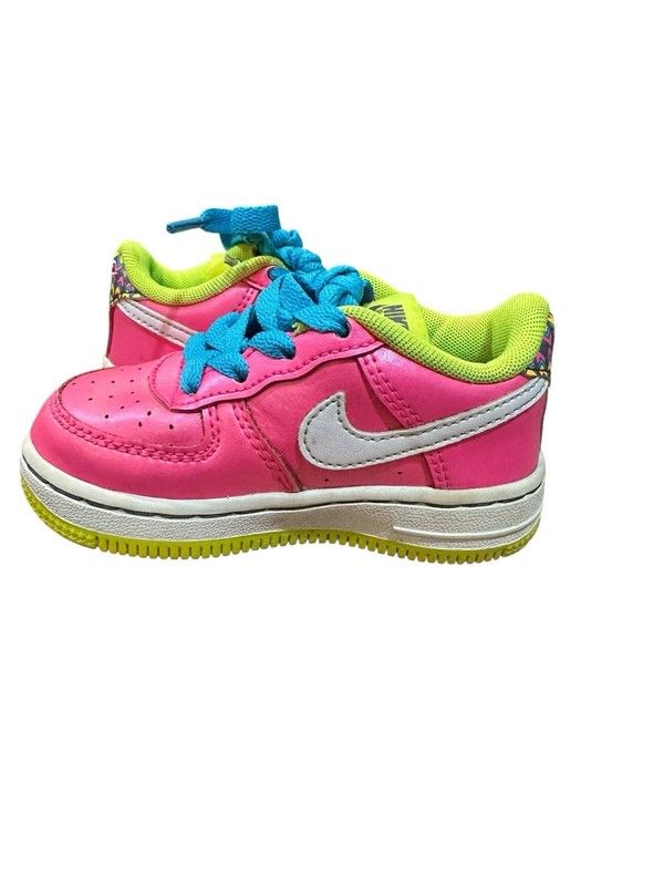 Air Force ‘Pink Blast Volt’ 6c