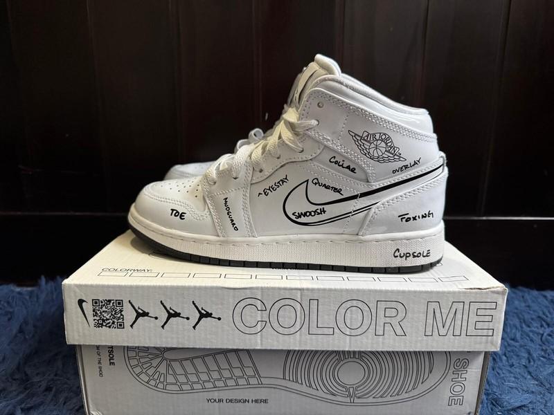 Air Jordan 1 Mid SS White And Black 4Y