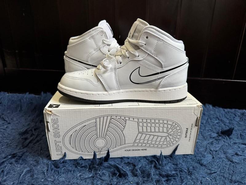 Air Jordan 1 Mid SS White And Black 4Y