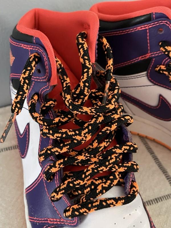 Air Jordan 1 Retro High Tasmanian Devil Size 6Y Pre-owned