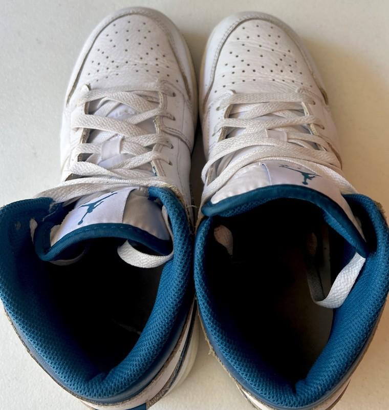 Air Jordan 1 Shoes Mid SE Industrial Blue Sz 7Y Grade School Kicks Swoosh Nike
