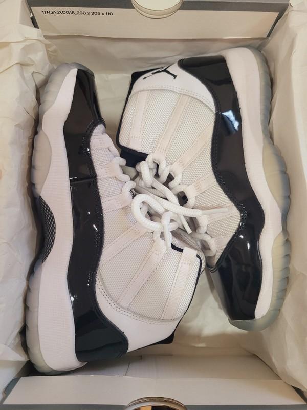 Air Jordan 11 Retro Size 5GS