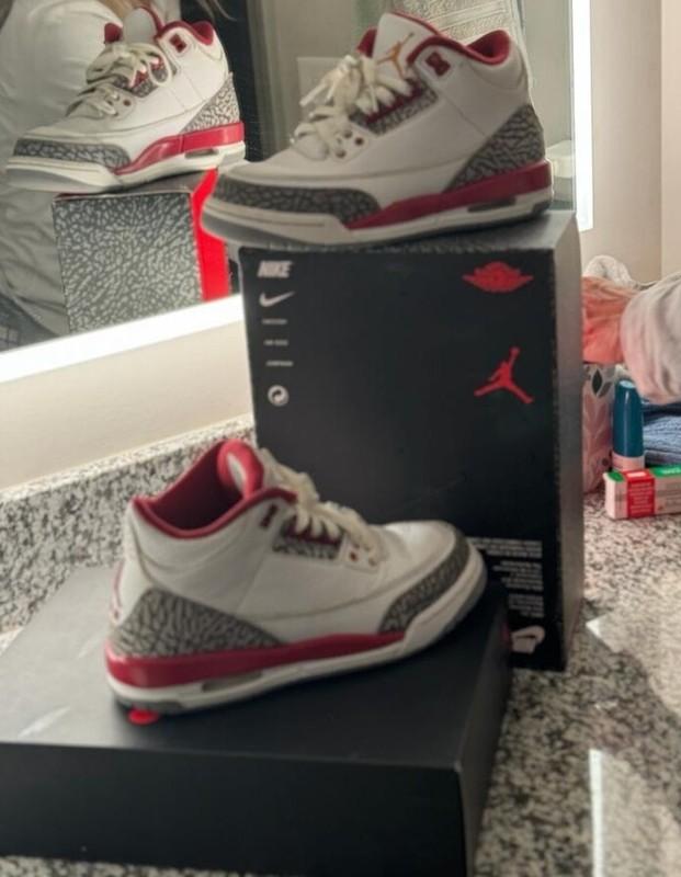 Air Jordan 3 Retro GS White/Light Curry-Cardinal Red Blanc/ Cari Clair 3.5Y