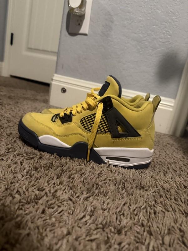 Air Jordan 4 Retro GS Lighting