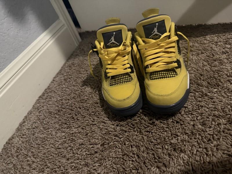 Air Jordan 4 Retro GS Lighting