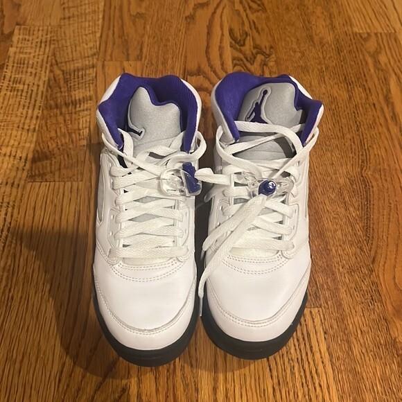 Air Jordan Girls White And Purple Sneakers Size 6.5