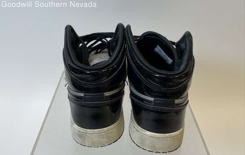 Air Jordan Nike Children Black & Silver-Tone Basketball Sneakers - Size 6Y