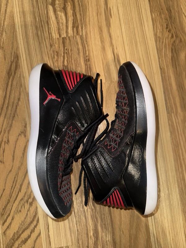 Air Jordan Youth XXXII BG AA1254-001 Black/University Red Sz 2Y 2017