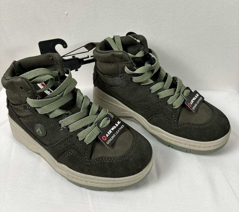 Airwalk Boys Lace-up Anchor High Top Sneakers Shoes Boy’s Size 13 With Tags