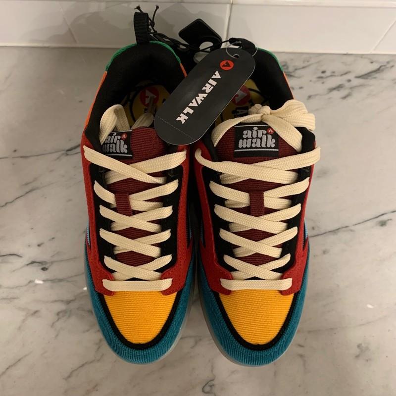 Airwalk Boys Size 6 Multicolor Corduroy Skate Shoes – Retro Style – NWT