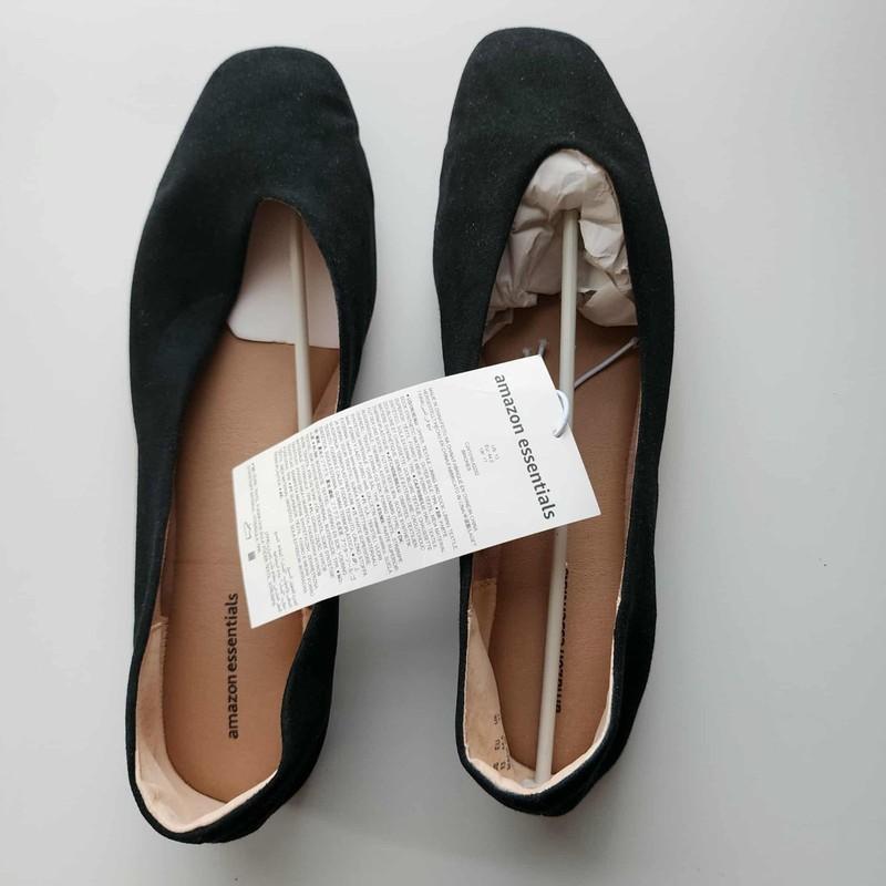Amazon Essentials Women's Comfortable Square-Toe Slip On Ballet Flat 13
