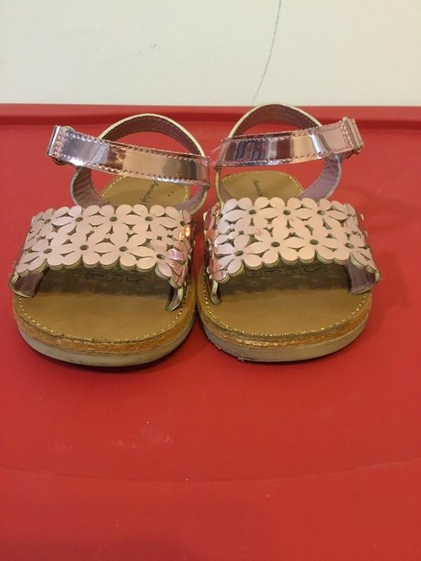 American Eagle Kids Girls Floral Sandals Open Toe Pink Size 7.5