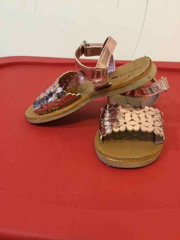 American Eagle Kids Girls Floral Sandals Open Toe Pink Size 7.5