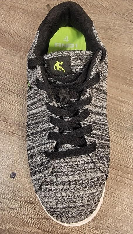 And1-Boy's black & gray low-top lace-up sneakers size 4