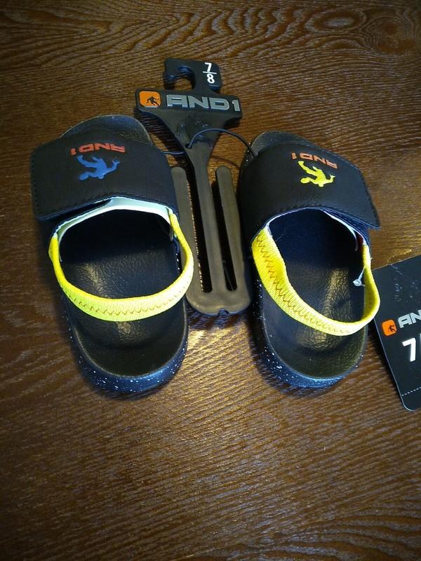 And1 Toddler Size 7/8 Sandals Black Multi Colored Boys Slip On Sandals