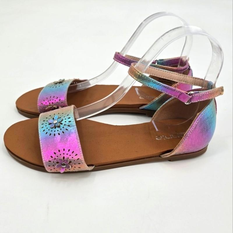 Annie Enarnia Girl Sandals With Flowers Accents Size 5 NEW