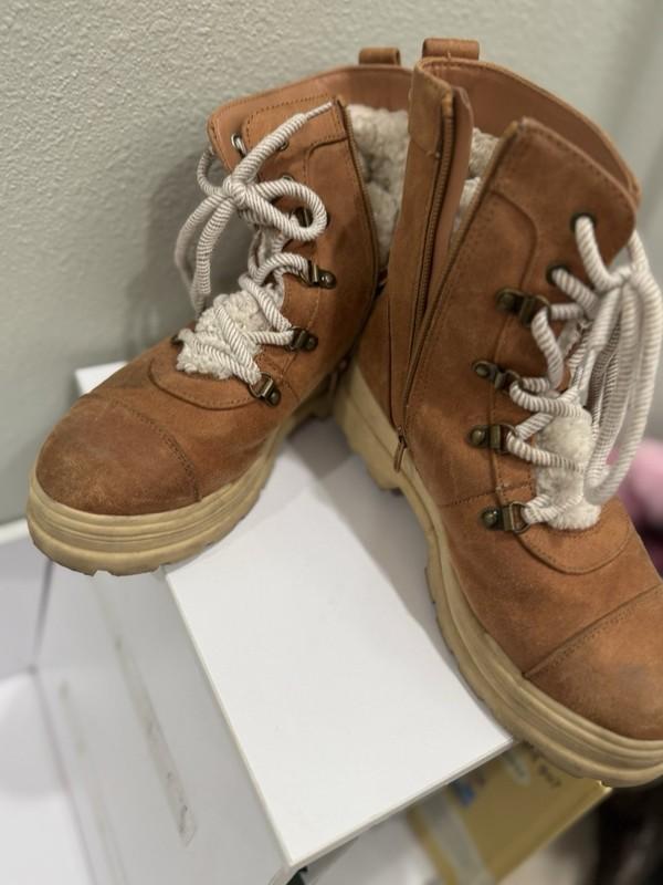 Art Class Girls Laurel Casual Platform Wedge Side Zip Chelsea Boot Cognac Size 4