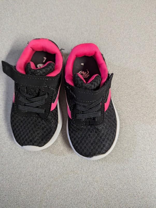 Athletic Works Toddler Girls Black Mesh Round Toe Sneakers Athletic Shoes Size 7