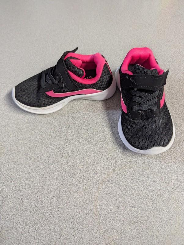 Athletic Works Toddler Girls Black Mesh Round Toe Sneakers Athletic Shoes Size 7