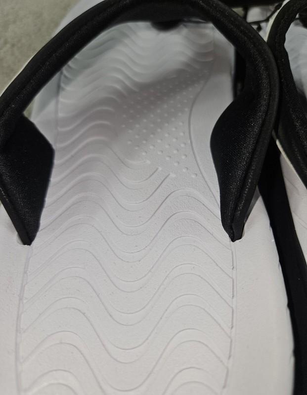 Athletic Works Womens Size 11 Hightail Thong Flip Flops White New With Tags