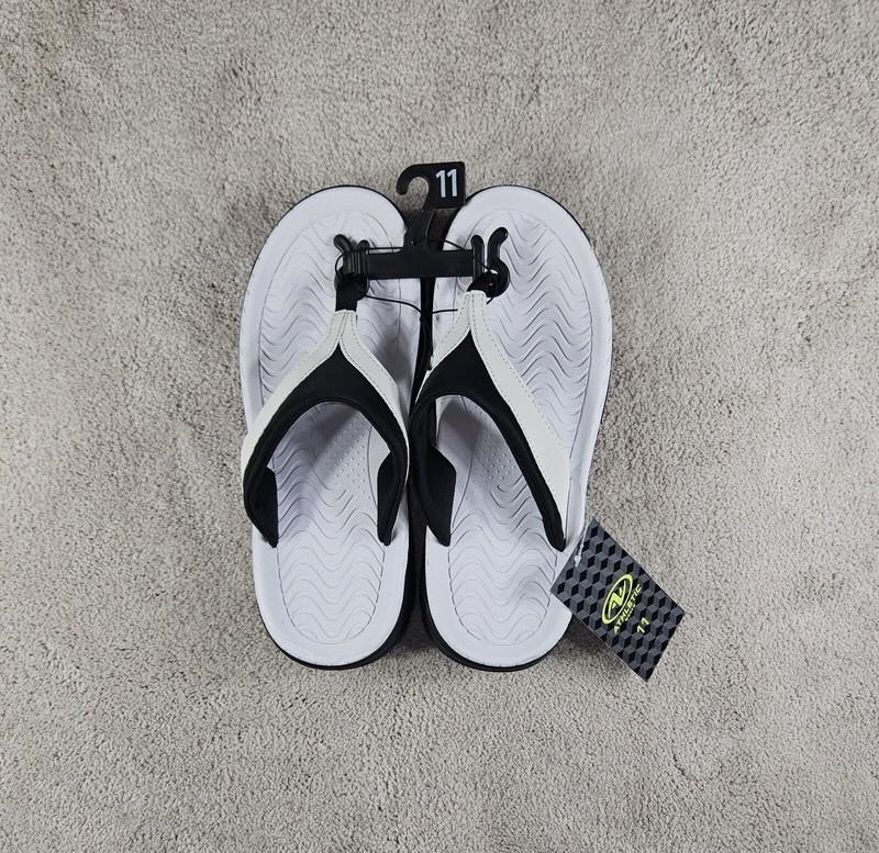 Athletic Works Womens Size 11 Hightail Thong Flip Flops White New With Tags