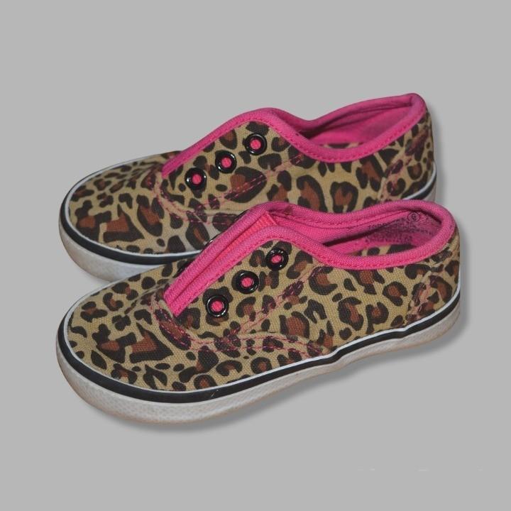 AUSTIN Baby Toddler Girls' Sz 6 Slip-On Sneakers Shoes