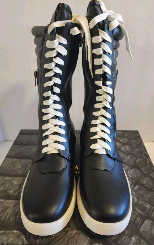 Azalea Wang Tony Black OLD SCHOOL THROW BACK FLAT SNEAKER W Zip Pocket Size 9