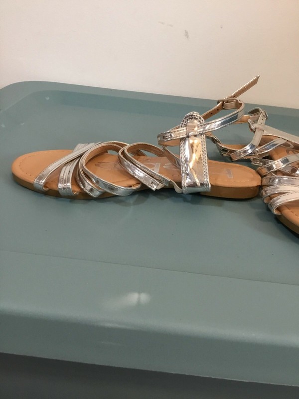 Babe Girls Sandals Ankle Strap Silver Size 2