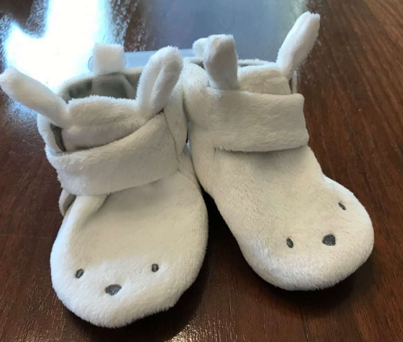 BABY BUNNY NEW SOFT WHITE BOOTIES 3-6 MONTHS CARTERS CHILD OF MINE NWT