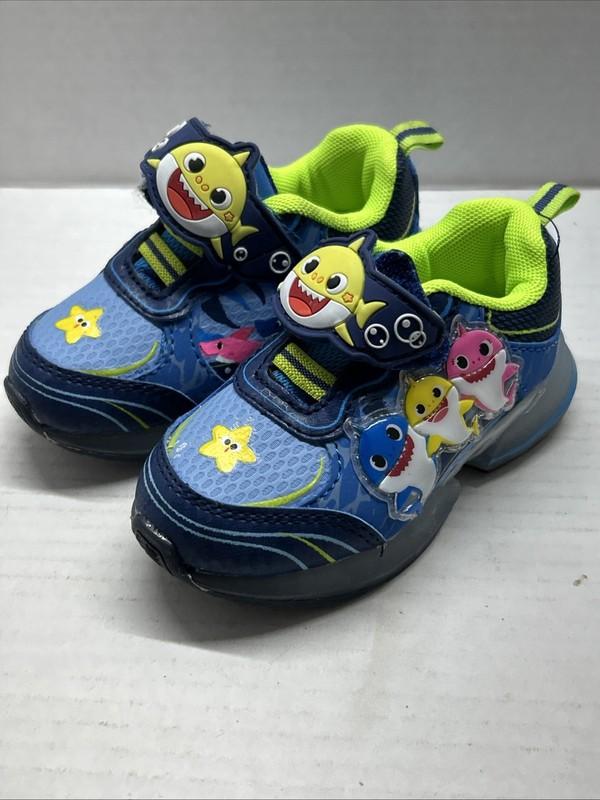 Baby Shark Toddler Light Up Tennis Shoes Sneaker Boys Girls Size 5