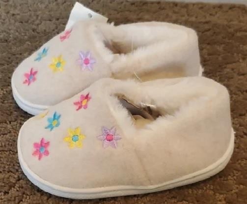 Baby Toddler Girls Falls Creek Floral Fleece Slippers Size 4/5 6/7 8/9 10/11 NWT