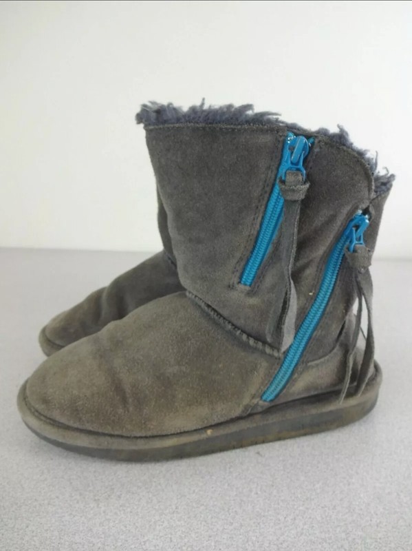 BEARPAW 1901Y Mimi Wool Sheepskin Suede Winter Short Boots Sz US 4 EUR 36 Youth