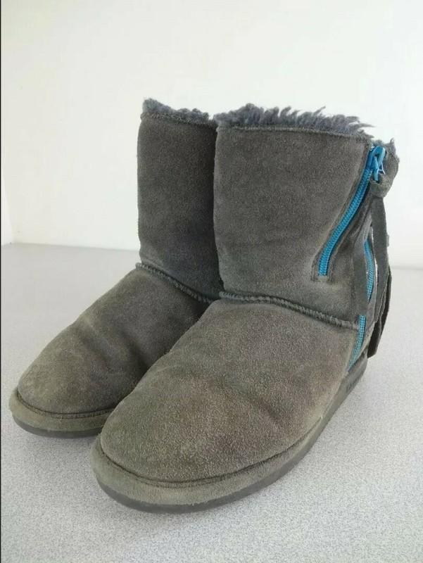 BEARPAW 1901Y Mimi Wool Sheepskin Suede Winter Short Boots Sz US 4 EUR 36 Youth