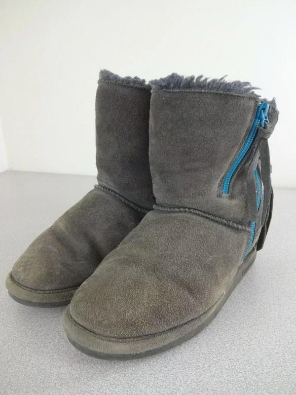 BEARPAW 1901Y Mimi Wool Sheepskin Suede Winter Short Boots Sz US 4 EUR 36 Youth