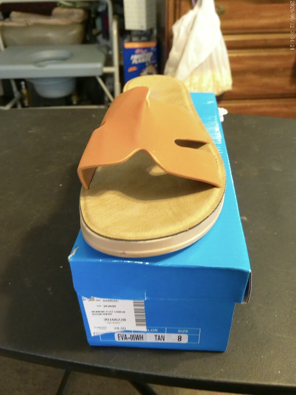 BEAUTIFUL AMETA WOMENS SIZE 10 SANDALS