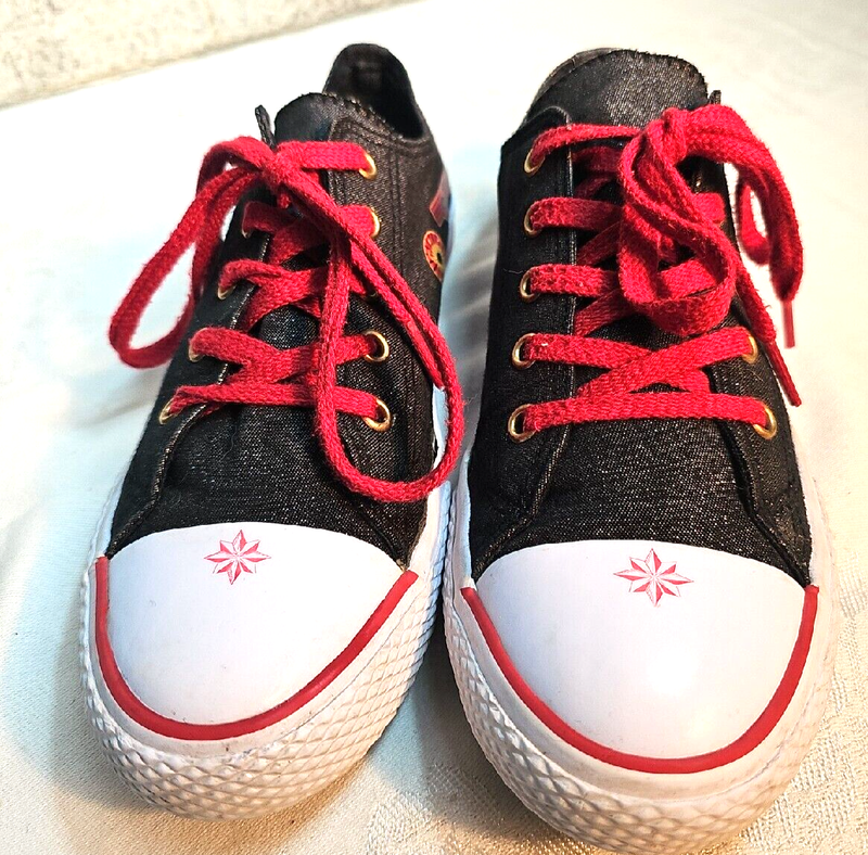 Big Girls Sneakers Captain America. Size 4 Child