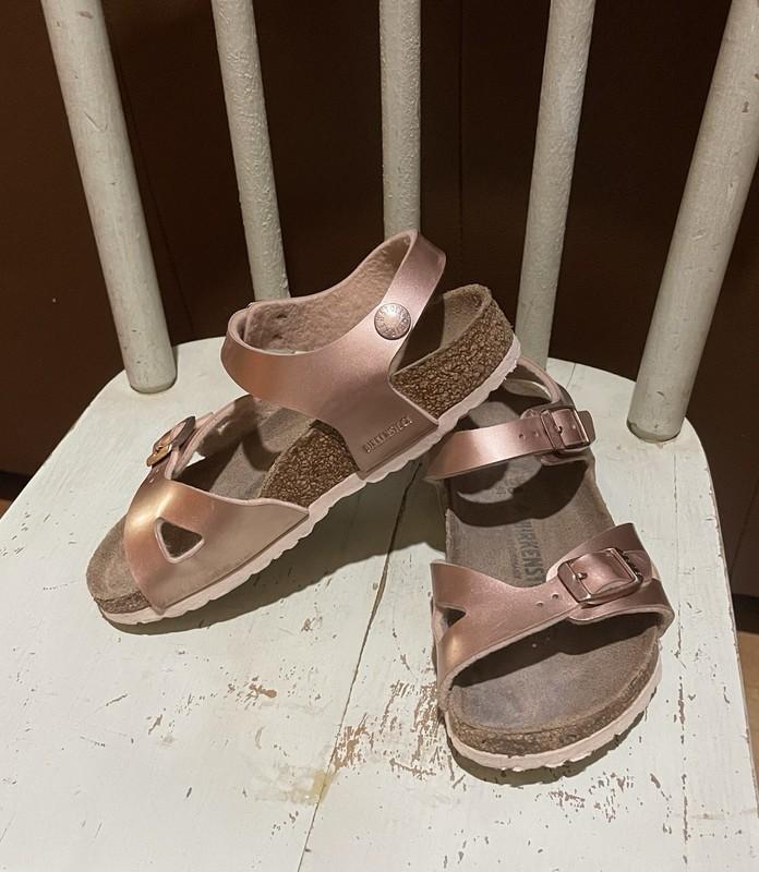Birkenstock Rio As Electric Metallic Rose Gold Girls Sz 28