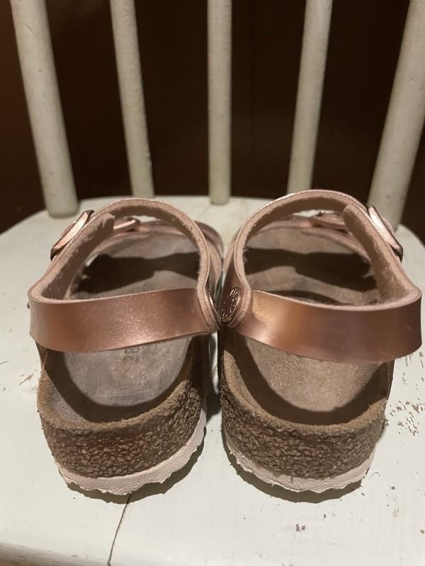 Birkenstock Rio As Electric Metallic Rose Gold Girls Sz 28
