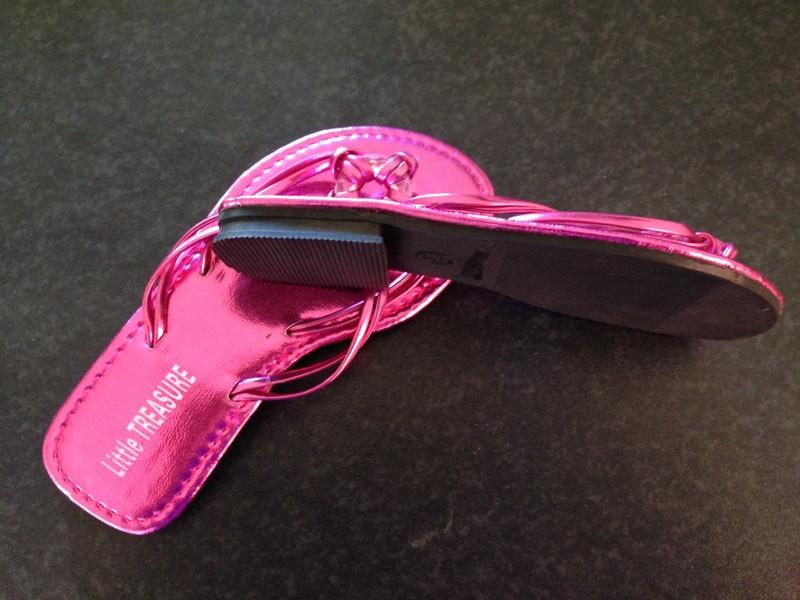 BNWOT Little Girls Sz 9 Cute Hot Pink Metallic Little Treasure Strappy Sandals